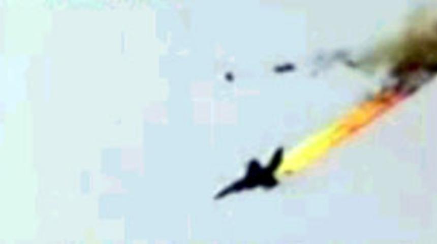 Askeri u&ccedil;ağın enkazı bulundu