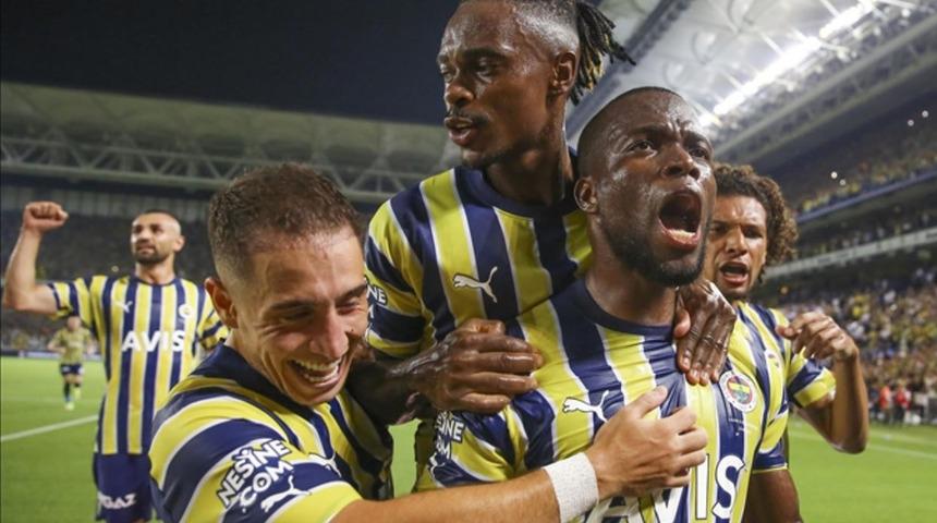 Fenerbahçe'den ilginç karar! Sözleşmesi donduruluyor