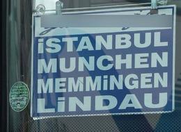 3 saatlik yolu 45 saatte gitmeye razı geliyorlar! Uçak biletlerinin yanına yanaşılmayınca İstanbul Otogarı’na koştular: 100-160 euro arasında değişiyor…