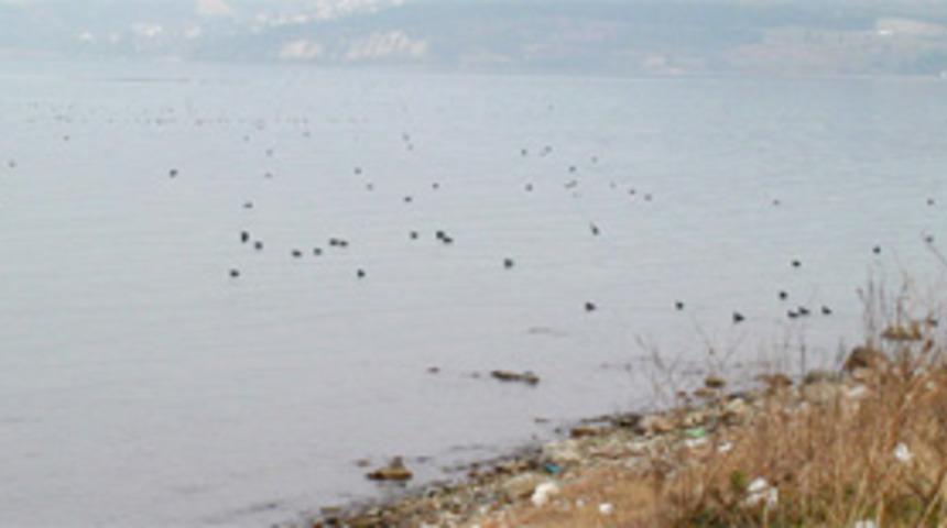 Sapanca G&ouml;l&uuml; 10 metre &ccedil;ekildi