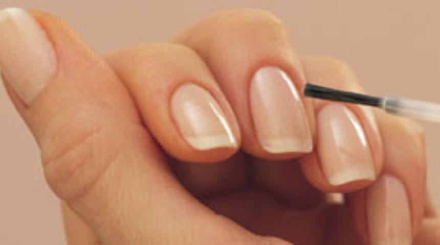 Soyulan tırnaklar hastalık belirtisi