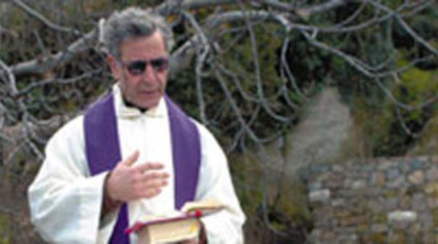 &Ouml;ld&uuml;r&uuml;len Papaz'dan Papa'ya mektup