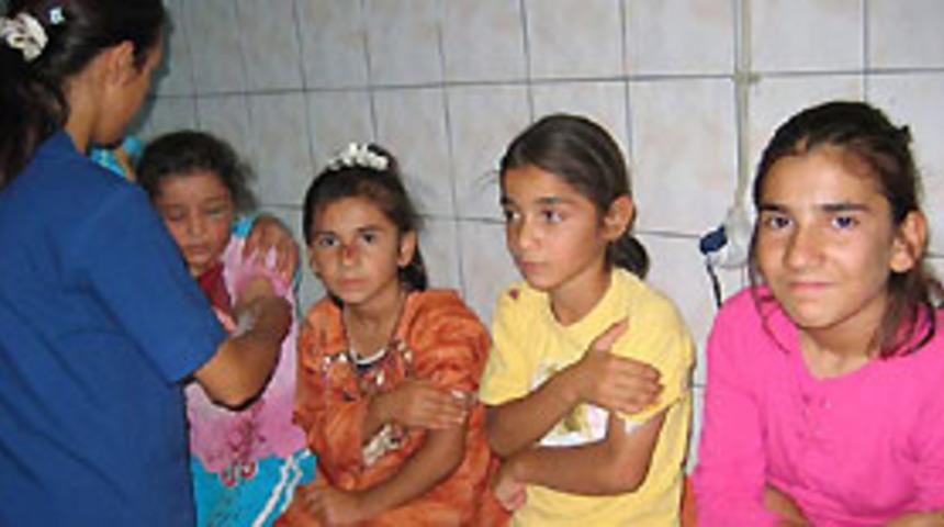 D&uuml;ğ&uuml;n magandaları iş başında: 4 yaralı