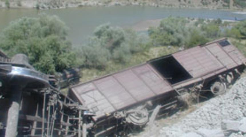 Diyarbakır-Elazığ demiryolunda patlama