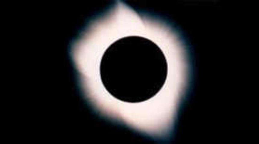 Par&ccedil;alı ay tutulması bug&uuml;n