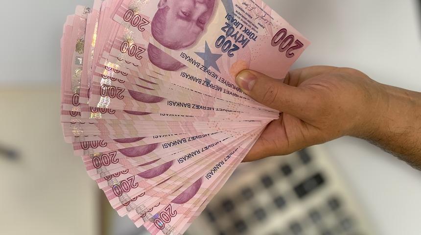 Düşük faizli kredi için yeni hamle: Cep telefonlarına mesaj gitti! Bankalar kredi musluklarını kısınca devreye onlar girdi…