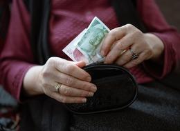 Emekliye zamda dikkatler Ekim ayına çevrildi! SGK Uzmanı Özgür Erdursun ‘Daha büyük bir artış’ diyerek açıkladı: O uygulama ortadan kalkabilir…