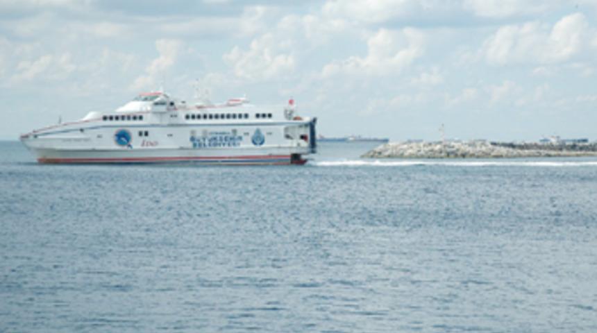 Deniz otob&uuml;s&uuml; ve feribot seferleri iptal