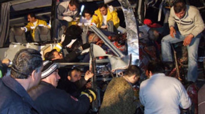 Burdur'da trafik kazası: 11 &ouml;l&uuml;