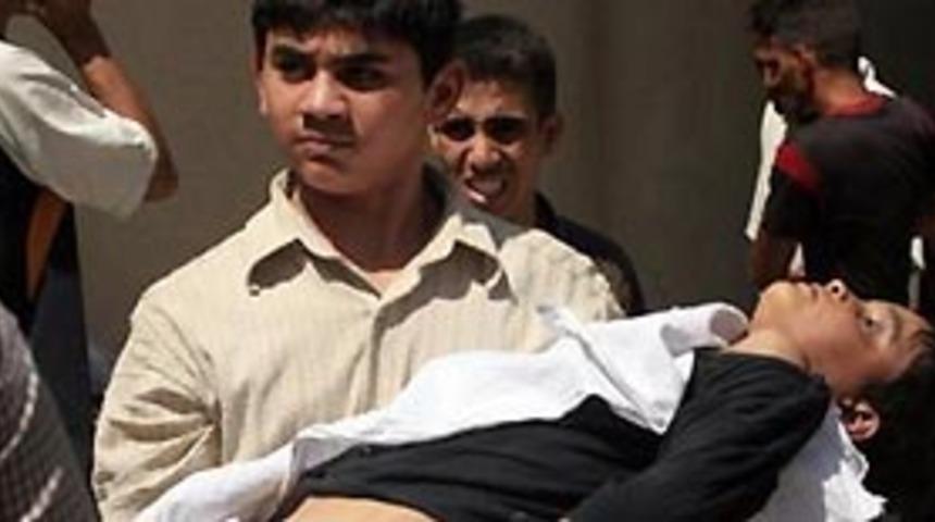 Irak'ta enkazdan 3 kişi &ccedil;ıkarıldı