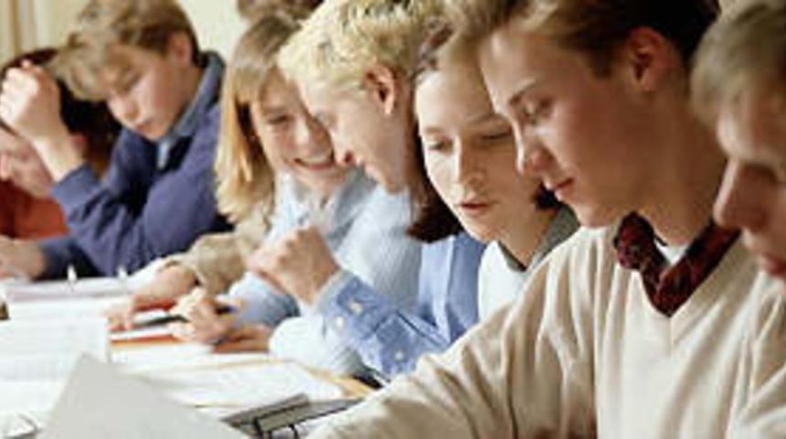 AB'ye 2007'de 3 lise girecek