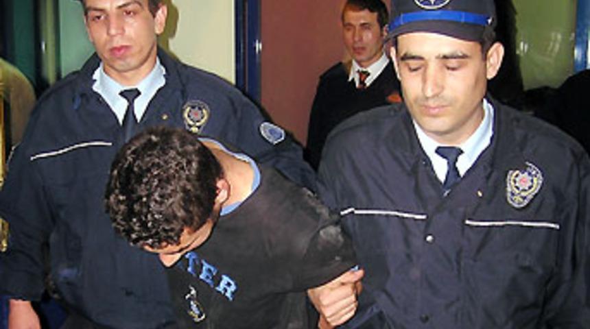 YİBO'da 2 y&ouml;netici ve bir &ouml;ğretmen a&ccedil;ığa alındı