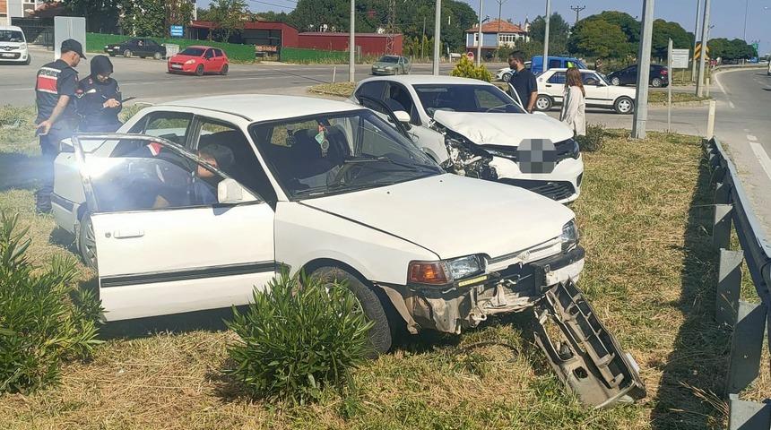 Samsun’da iki otomobil çarpıştı: 4 yaralı