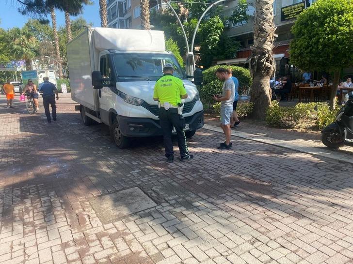 Erdek’te yaya ya araç çarptı, 1 kişi yaralandı G4