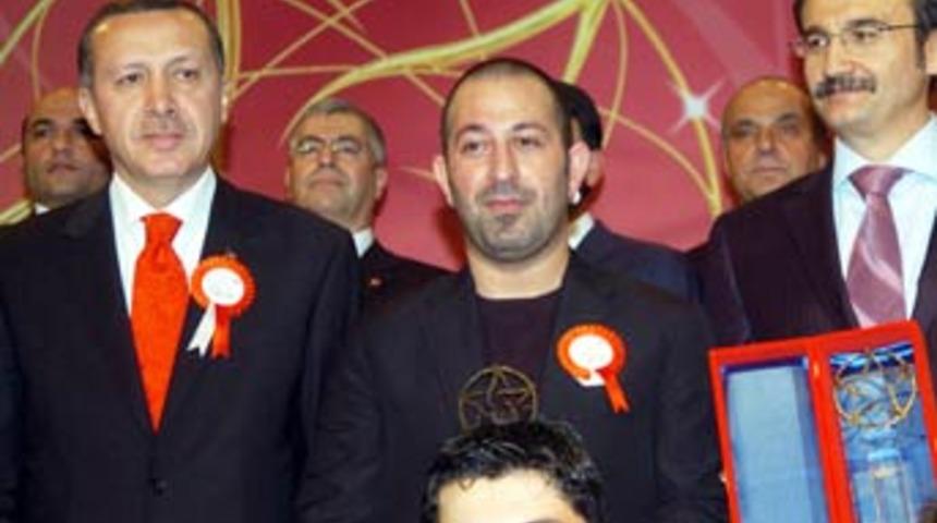 Cem Yılmaz, Erdoğan'ı kahkaya boğdu