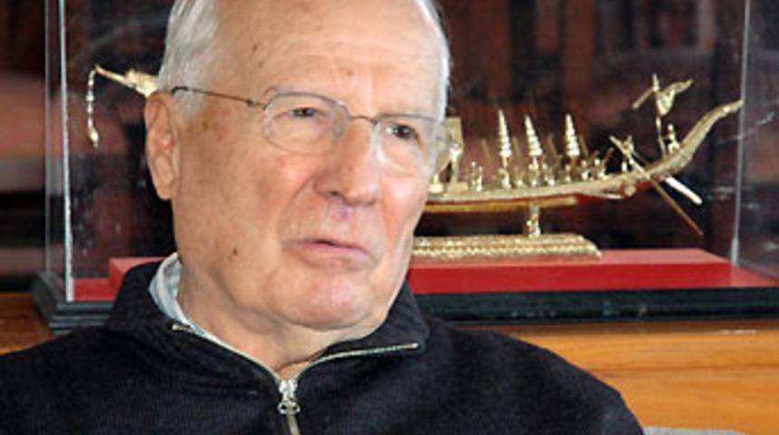 Kenan Evren, hastaneye kaldırıldı