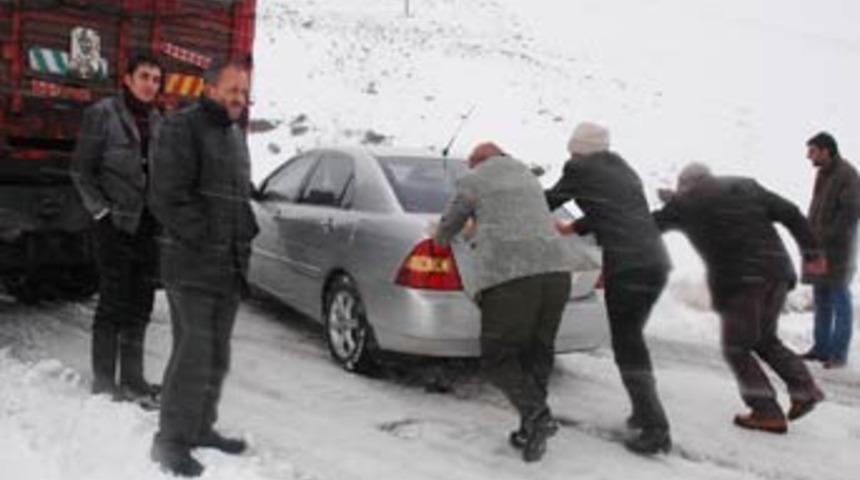 Ardahan-Şavşat yolu kapandı