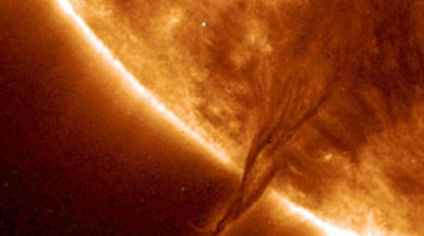 Güneş'te tsunami saptandı