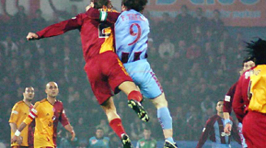 Liderlik el değiştirdi