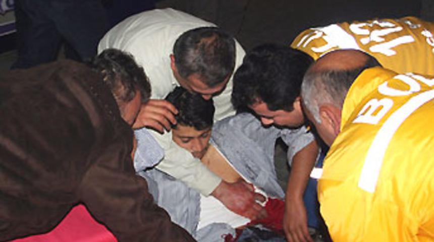 &Uuml;niversitelilerin eğlencesinde kan aktı