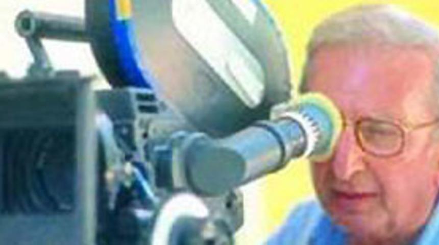 Atıf Yılmaz son yolculuğuna uğurlanıyor