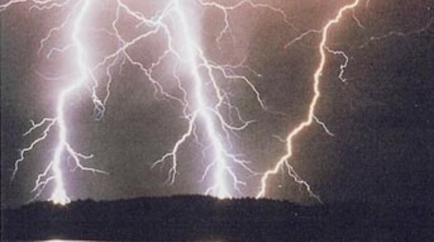 5 dağcı yıldırım kurbanı