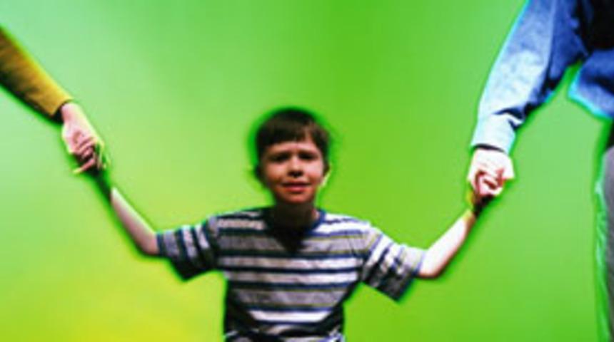 AB'de &ccedil;ocukların &uuml;&ccedil;te biri evlilik dışı