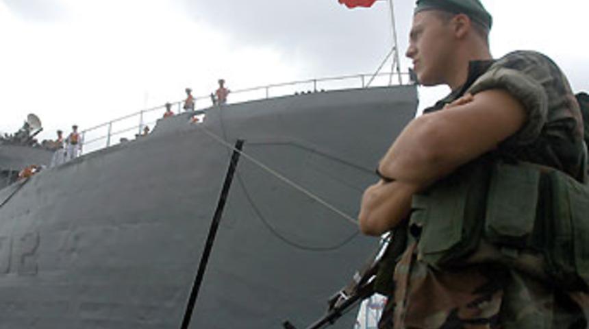 T&uuml;rk askeri Beyrut'ta