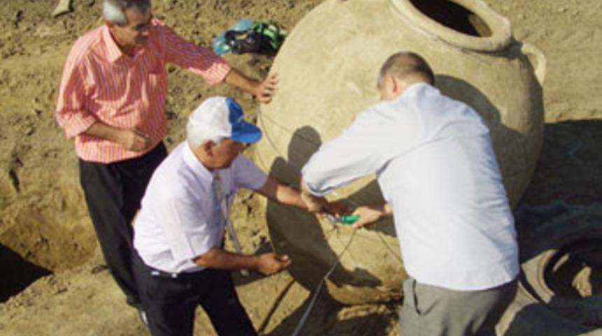 Karataş'ta 18 asırlık k&uuml;p bulundu