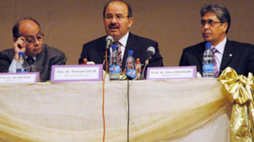 Çelik: "Türkiye'de eğitim laiktir"