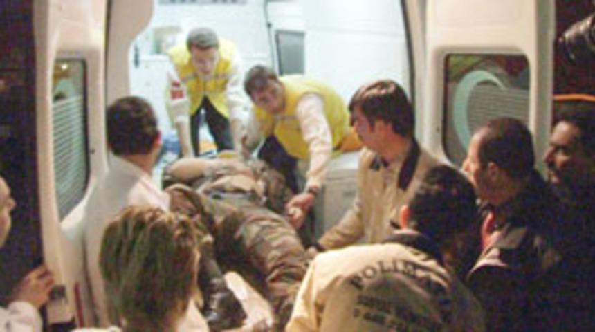 Yaralı Y&uuml;zbaşı Ankara'ya sevkedildi