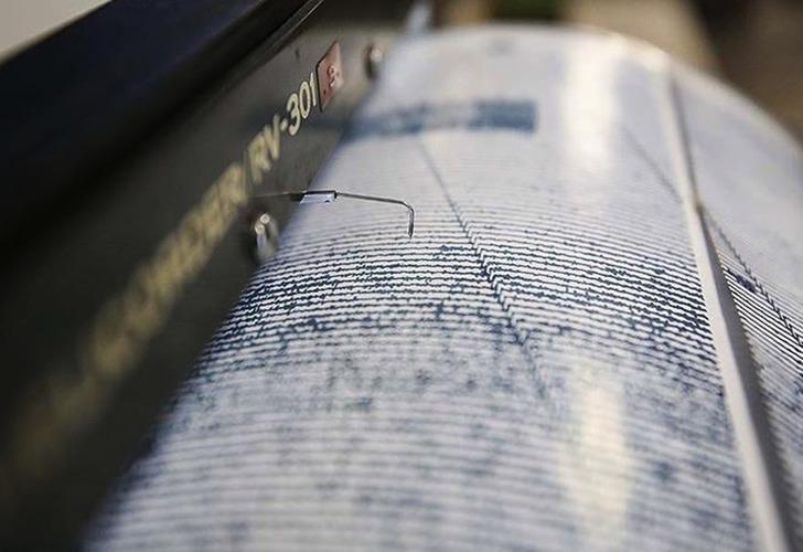 SON DAKİKA | Kuşadası Körfezi'nde korkutan deprem (AFAD-Kandilli son depremler)