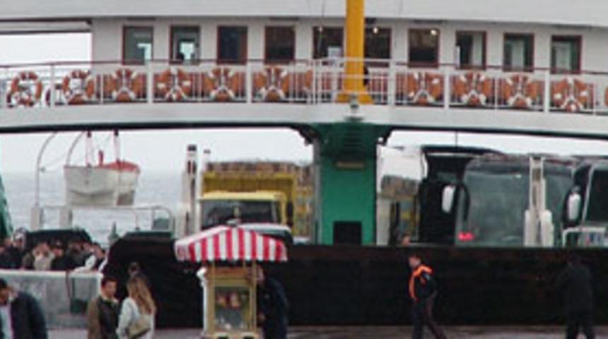 Eskihisar-Top&ccedil;ular'da bayram trafiği