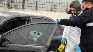 Eşine şantaj yapan kişiye adliye çıkışında kurşun yağdırmıştı! Cezası düşürüldü