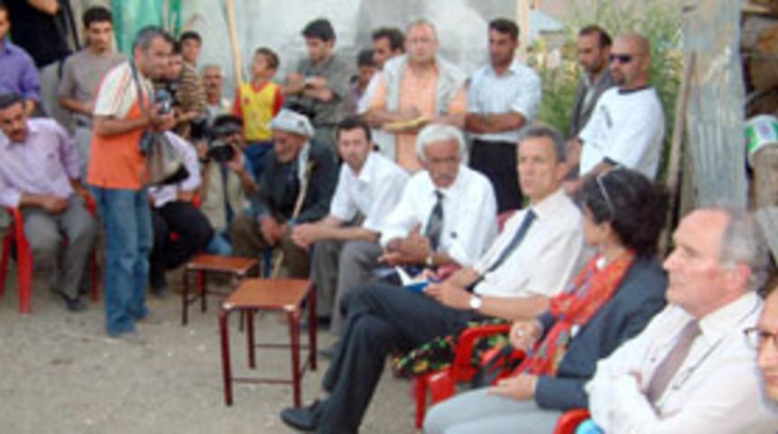 AB Temsilcisi Kreschmer, Hakkari'de