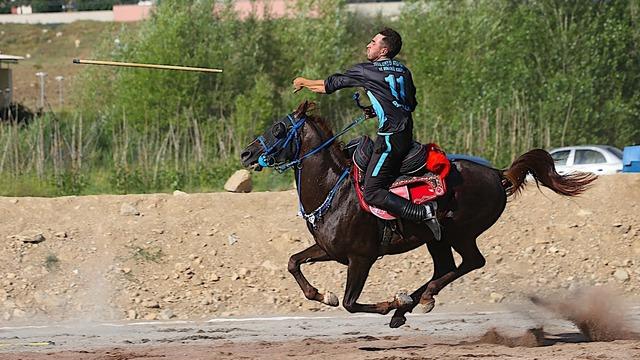 Bayburt'ta ata sporu cirit gösterisi yapıldı