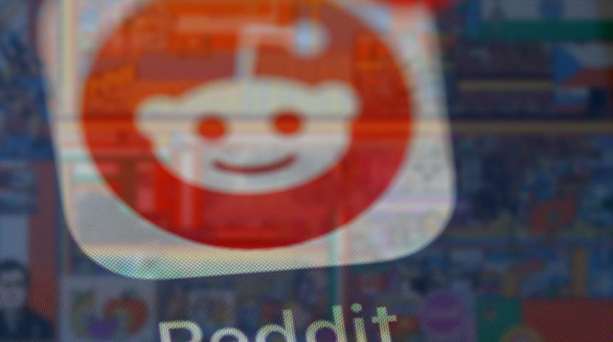 Geçtiğimiz yıla damga vurmuştu! Reddit r/place tekrar başladı...