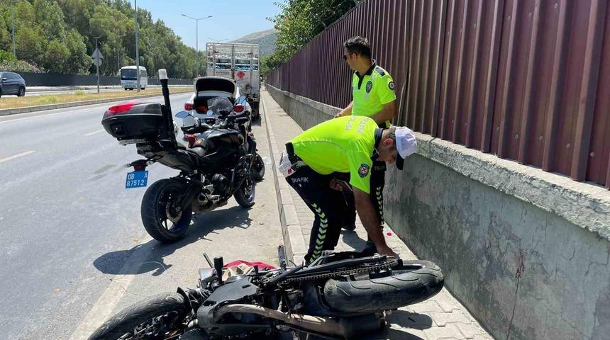 Söke’de motosiklet, tüp kamyonuna çarptı: 1 yaralı