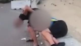 Skandal görüntüler! Sarhoş turistin yüzüne tuvaletini yaptı... O anları saniye saniye kaydederek paylaştı