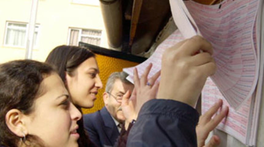 Se&ccedil;menler askıdaki listeleri mutlaka kontrol etsin