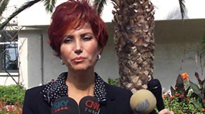 G&uuml;lay Barbarosoğlu istifa etti