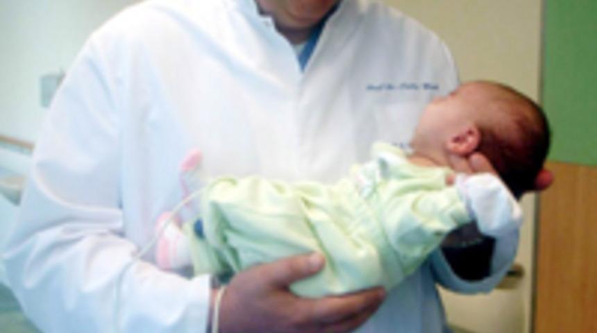 33 g&uuml;nl&uuml;k bebeğe kalp ameliyatı