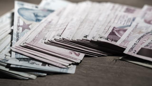 Toplu Sözleşme 2023 oranları belli oluyor: 6 ay sonrası için hesaplar şimdiden başladı! Memur maaşı zammında ‘13.927 TL’ detayı…