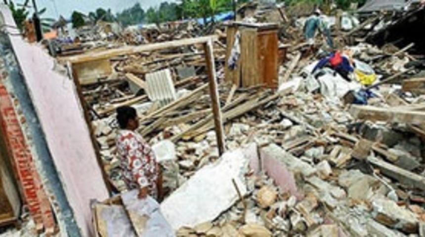 Endonezya'daki &ouml;l&uuml; sayısı 37'ye y&uuml;kseldi