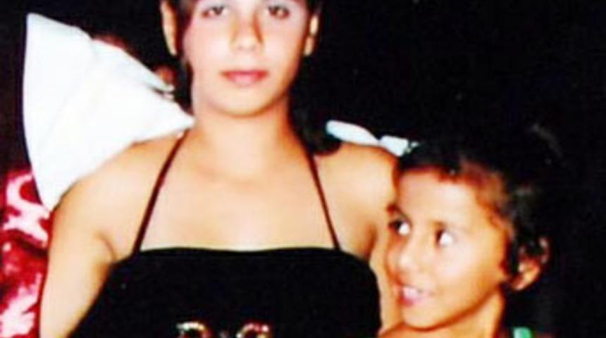 İki kız kardeşi bı&ccedil;aklayan kuzenleri &ccedil;ıktı