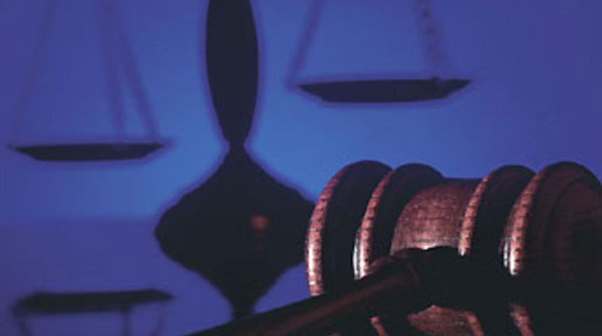 &Ccedil;ocuk pornosuna 12 yıl hapis cezası