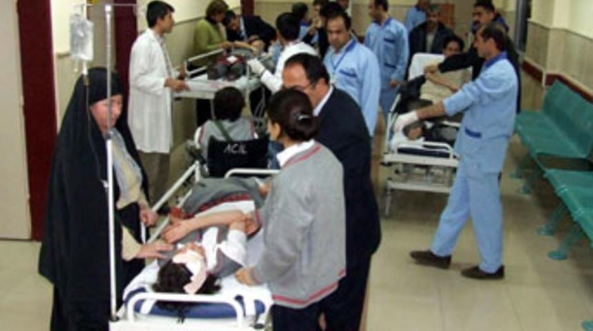 Okulun camını silen &ouml;ğrenci 2. kattan d&uuml;şt&uuml;