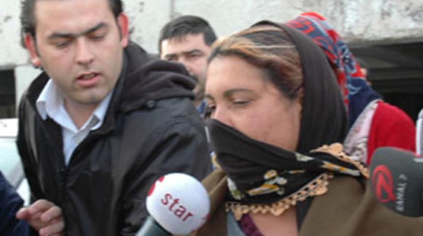 Başkentte b&uuml;y&uuml;c&uuml; kadınlar yakalandı