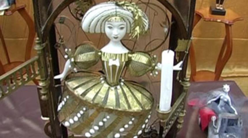 En &uuml;nl&uuml; kuklalar Moskova'da