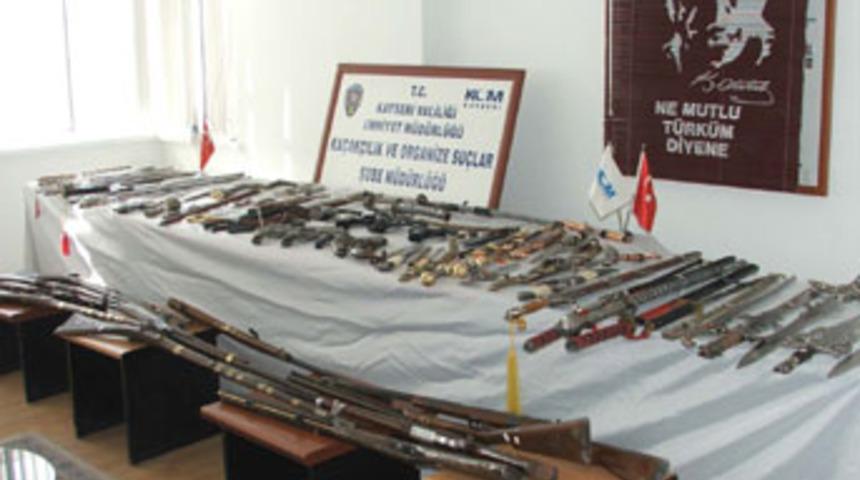 Şırnak'ta ter&ouml;r &ouml;rg&uuml;t&uuml;ne ait cephane ele ge&ccedil;irildi